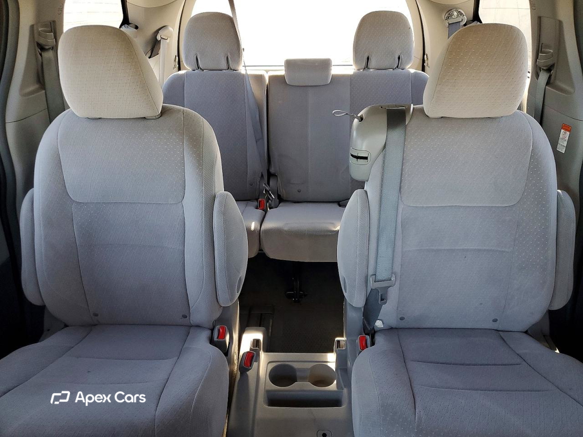 Toyota Sienna 2015