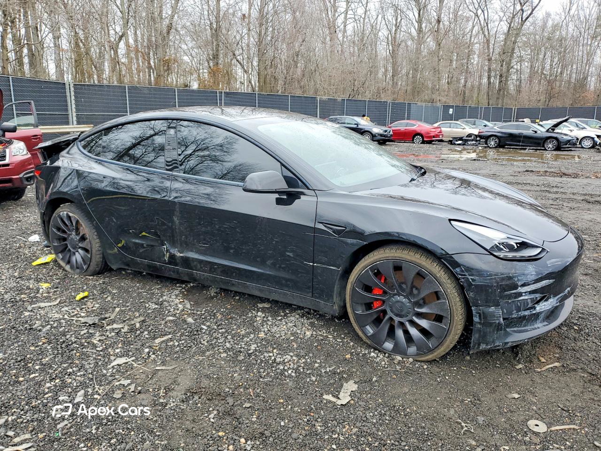 Tesla Model 3 2022