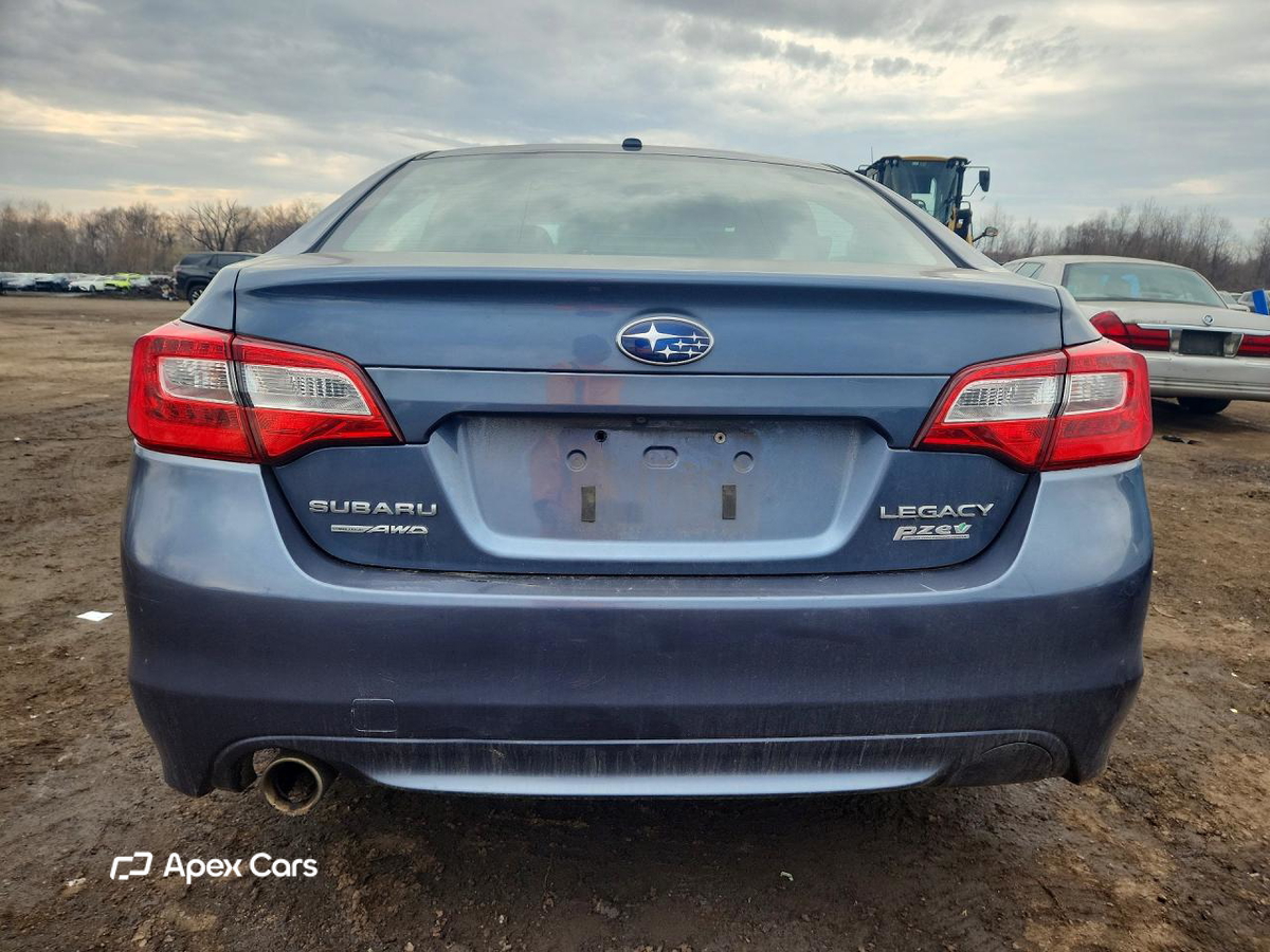 Subaru Legacy 2015