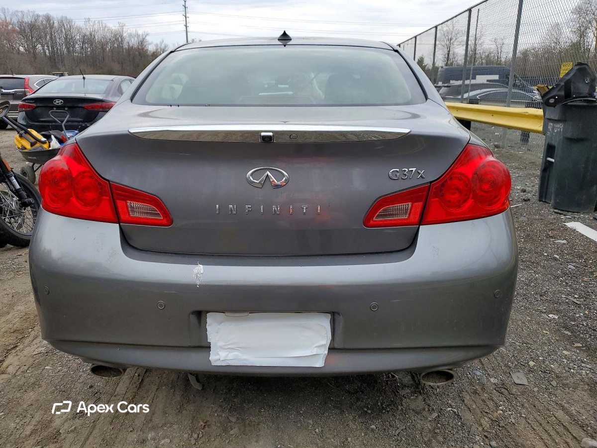 Infiniti G 2013