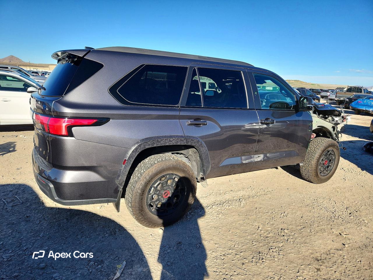 Toyota Sequoia 2024