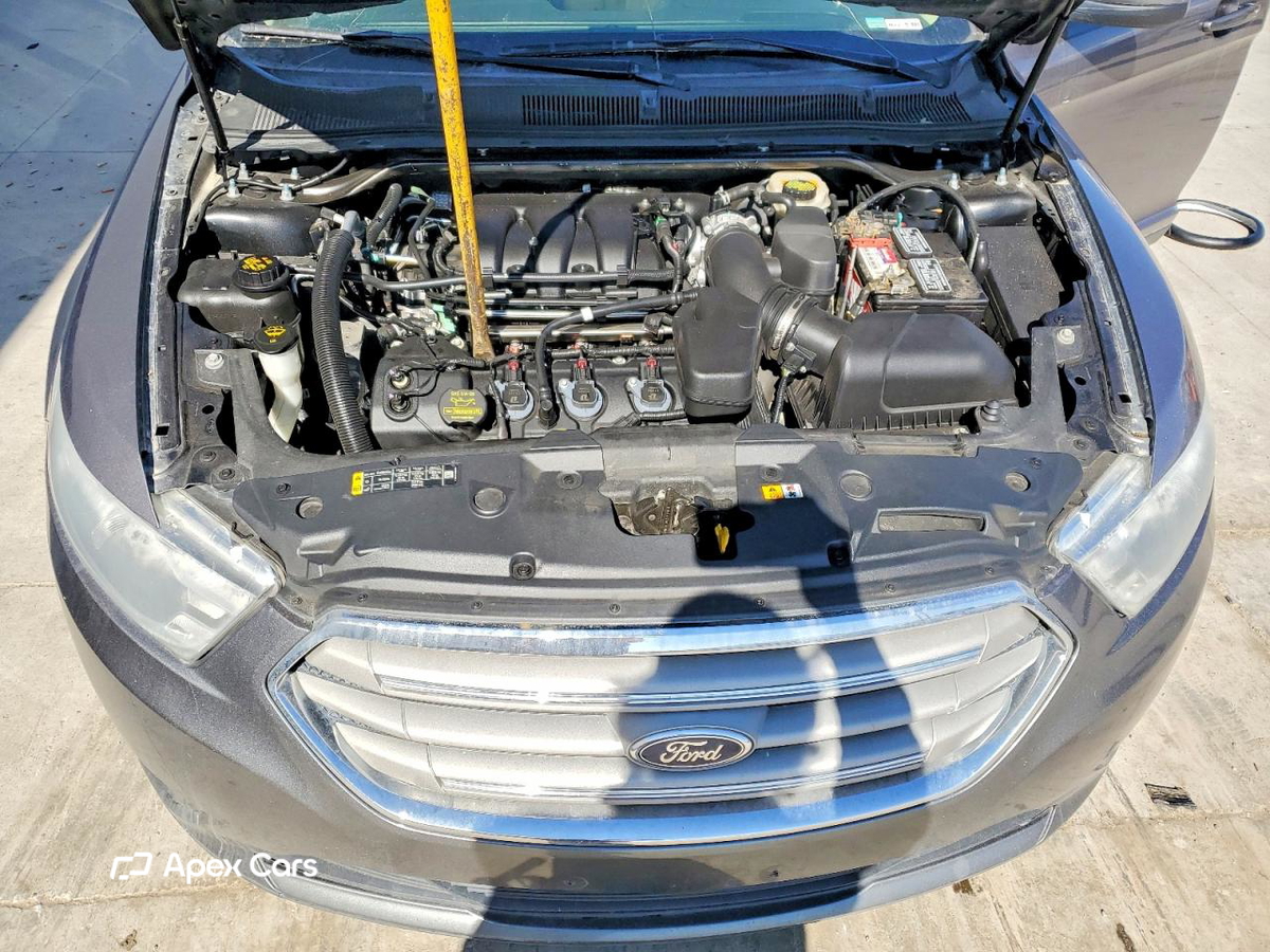 Ford Taurus 2013