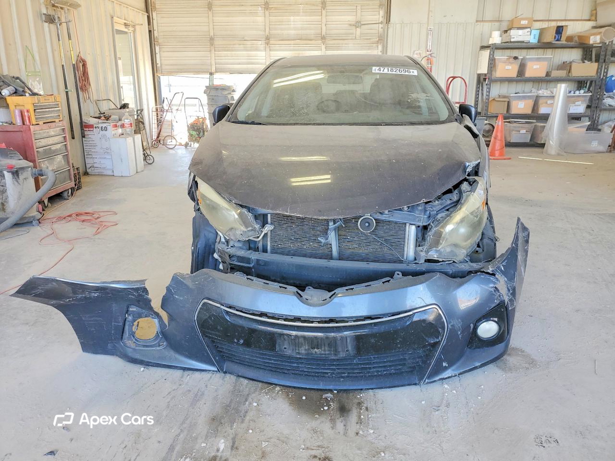 Toyota Corolla 2015