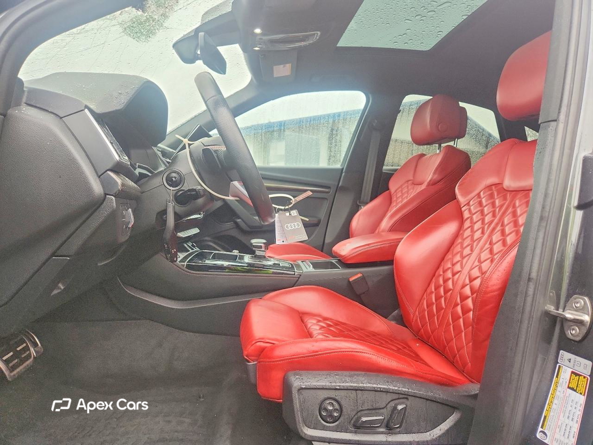 Audi SQ5 2022