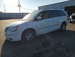 Chrysler  2010