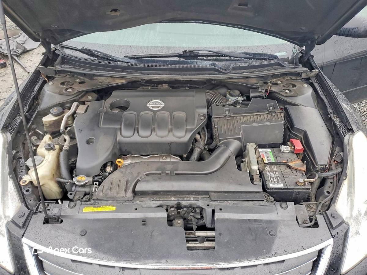 Nissan Altima 2012