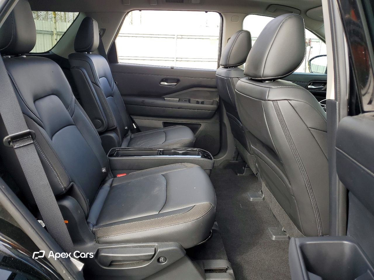 Nissan Pathfinder 2025