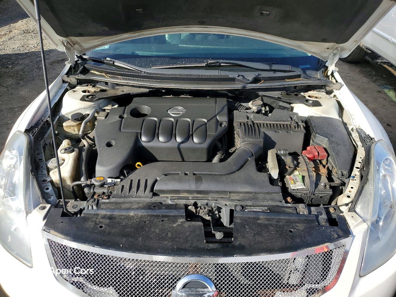 Nissan Altima 2010