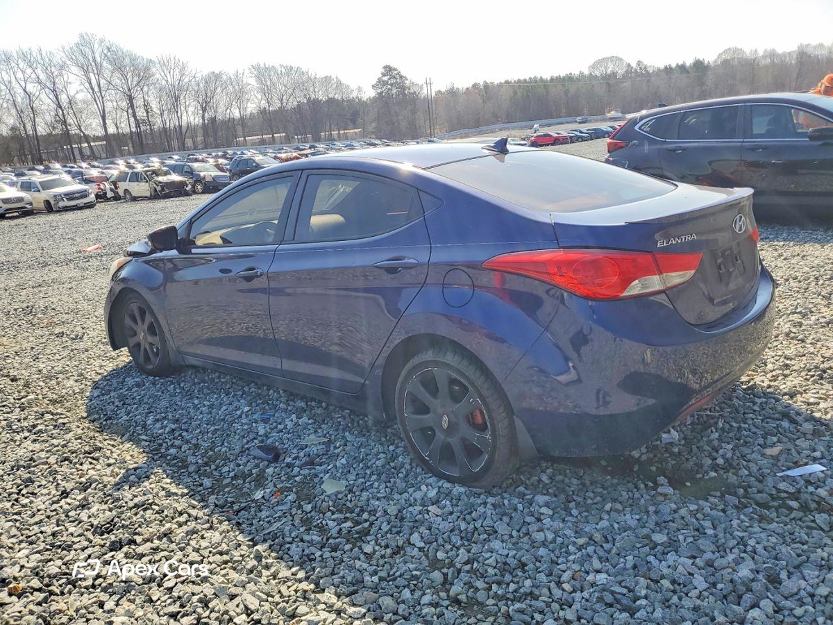 Hyundai Elantra 2013