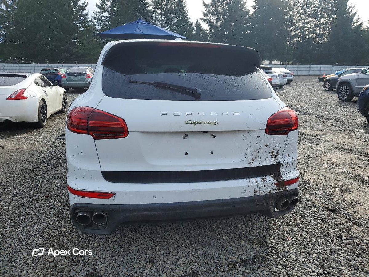 Porsche Cayenne 2016