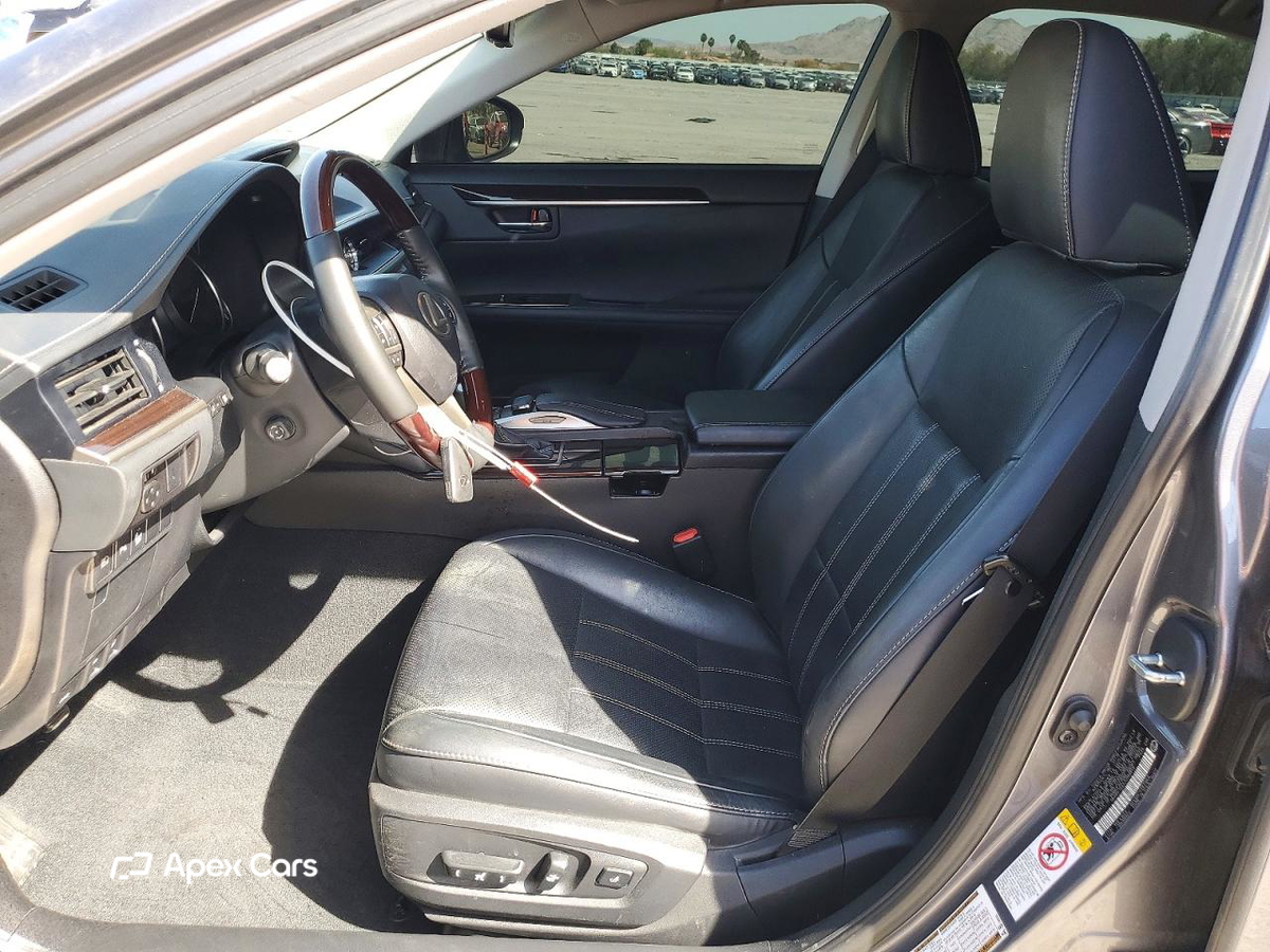 Lexus ES 2018