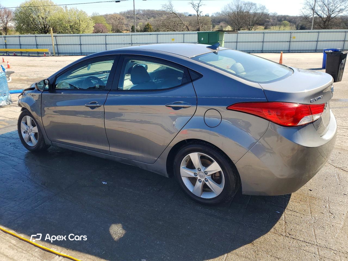 Hyundai Elantra 2013