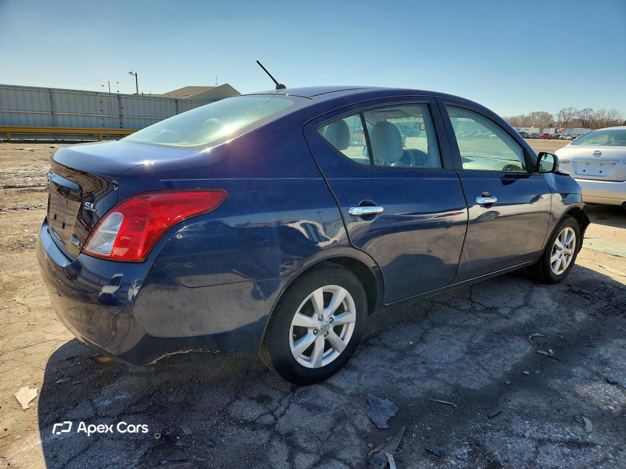 Nissan Versa 2012