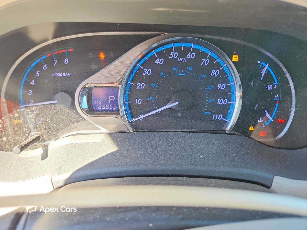 Toyota Sienna 2011