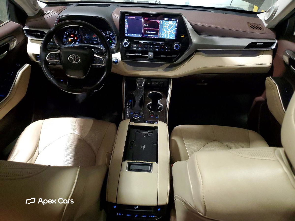 Toyota Highlander 2021