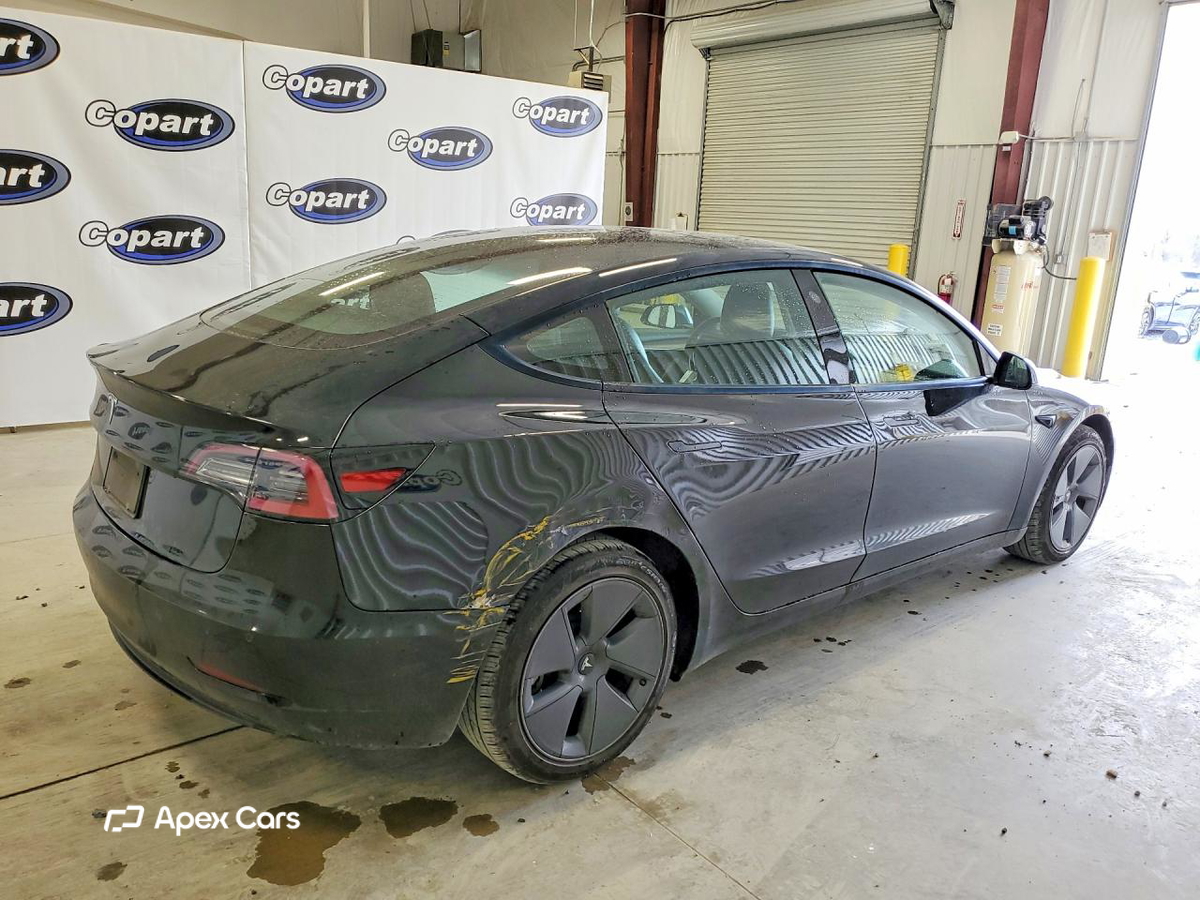 Tesla Model 3 2022