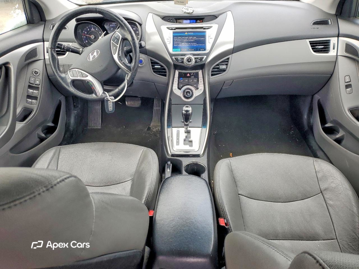 Hyundai Elantra 2012