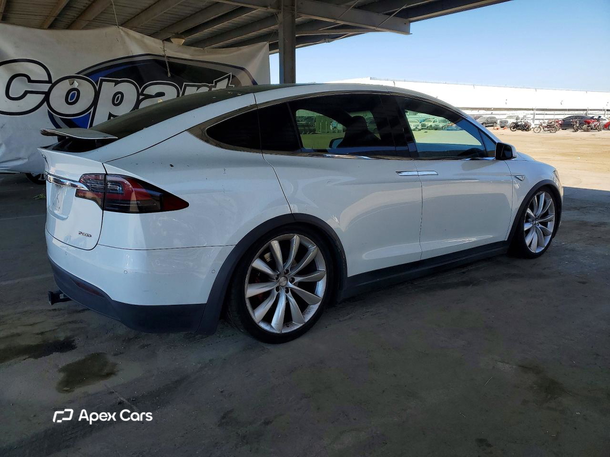 Tesla Model X 2016
