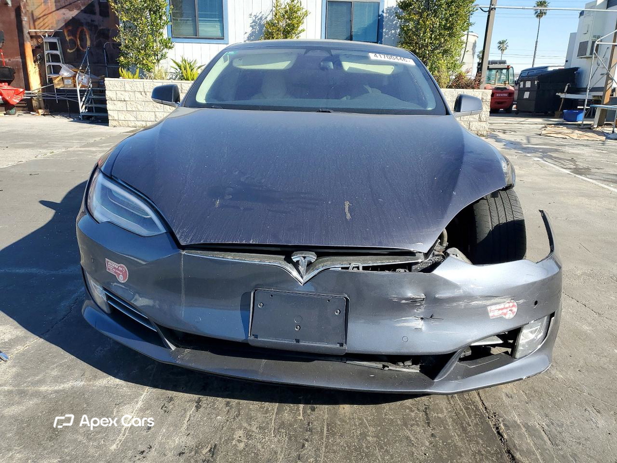 Tesla Model S 2017