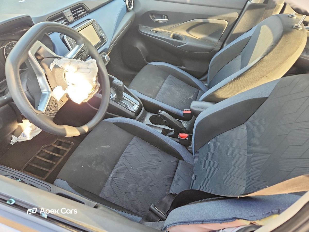 Nissan Versa 2025
