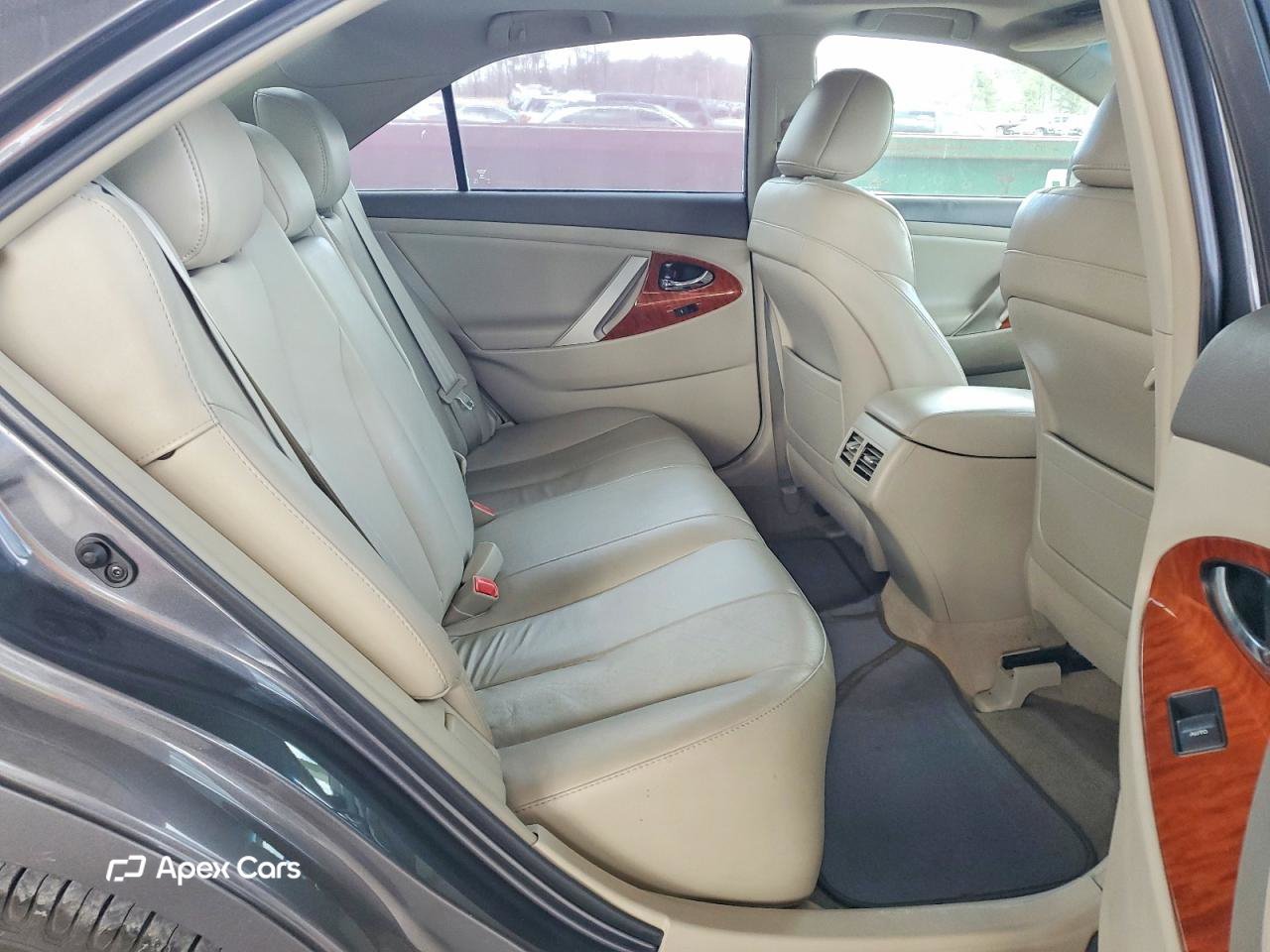 Toyota Camry 2011