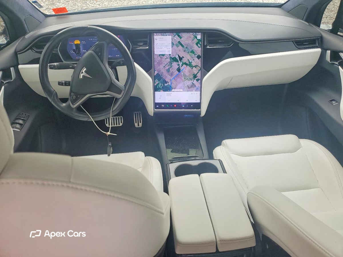 Tesla Model X 2020