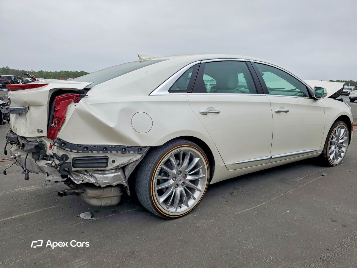 Cadillac XTS 2015
