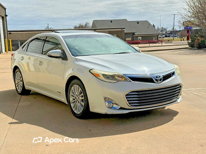 2013 Toyota Avalon - Image 1 of 5