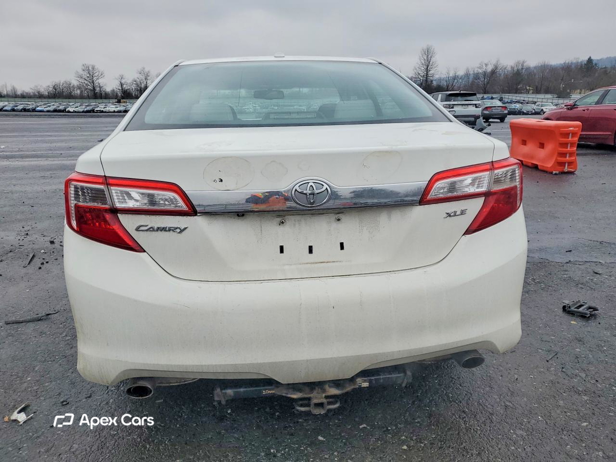 Toyota Camry 2012