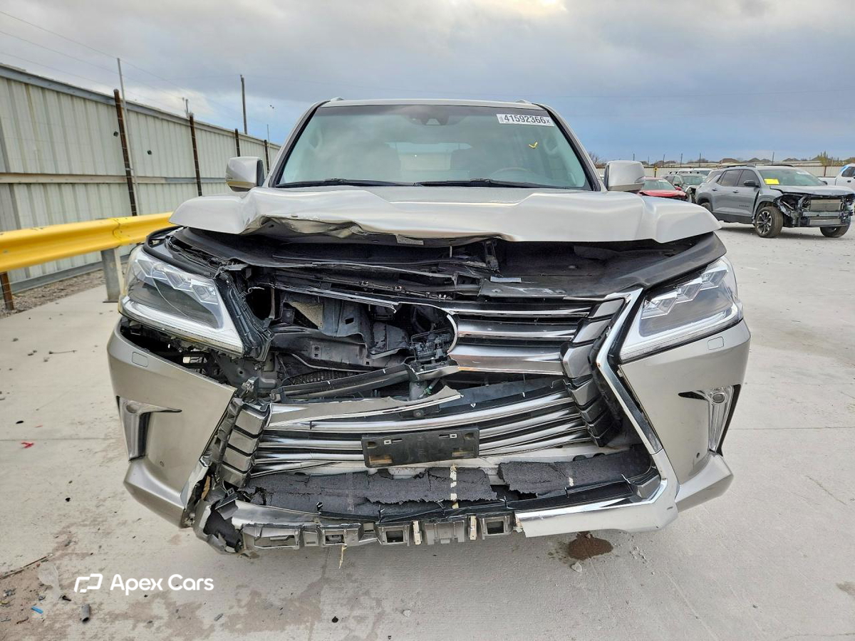 Lexus LX 2020