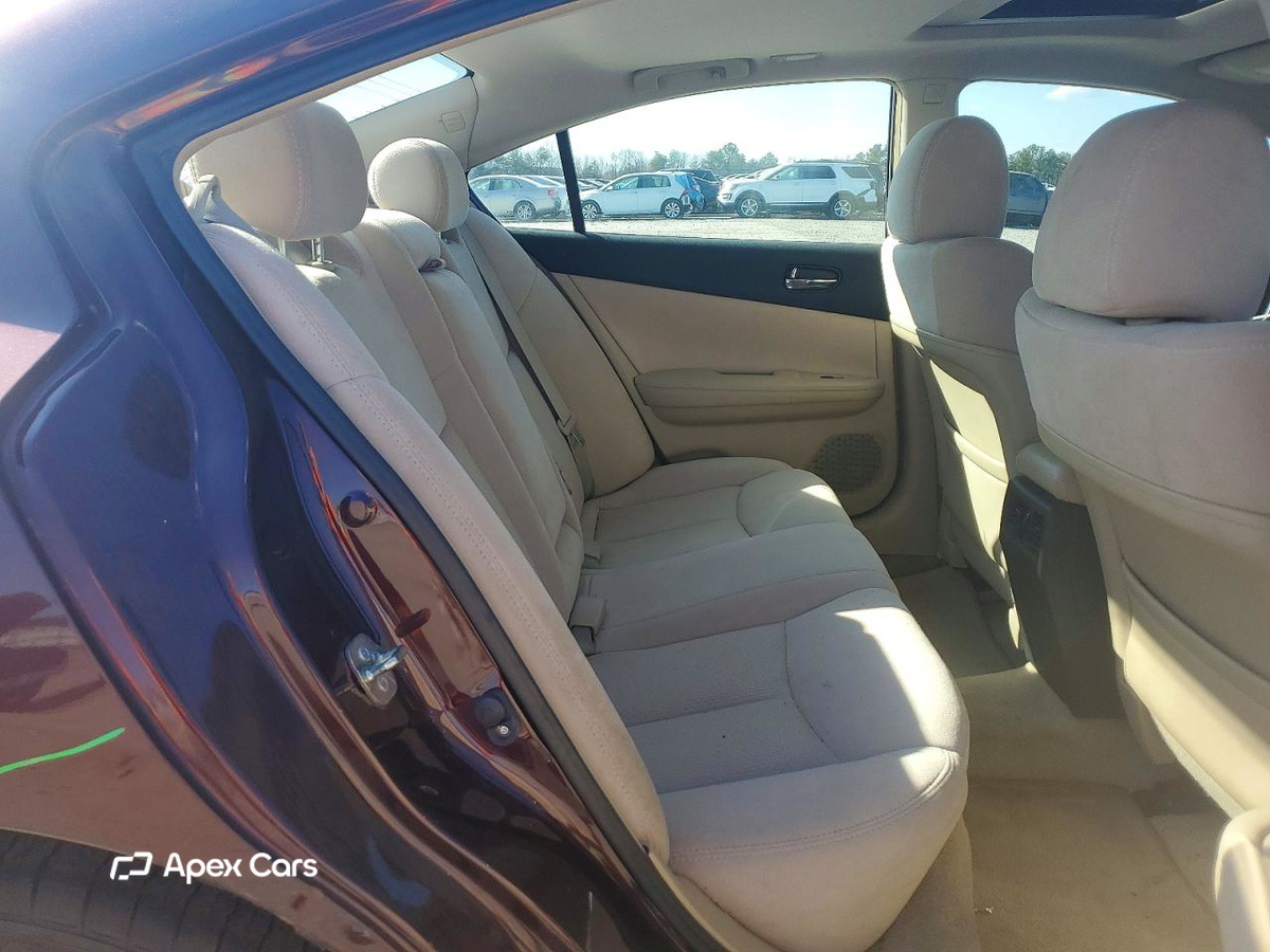 Nissan Maxima 2014