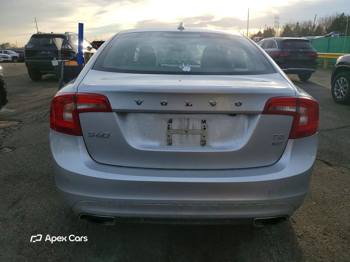 Volvo S60 2015