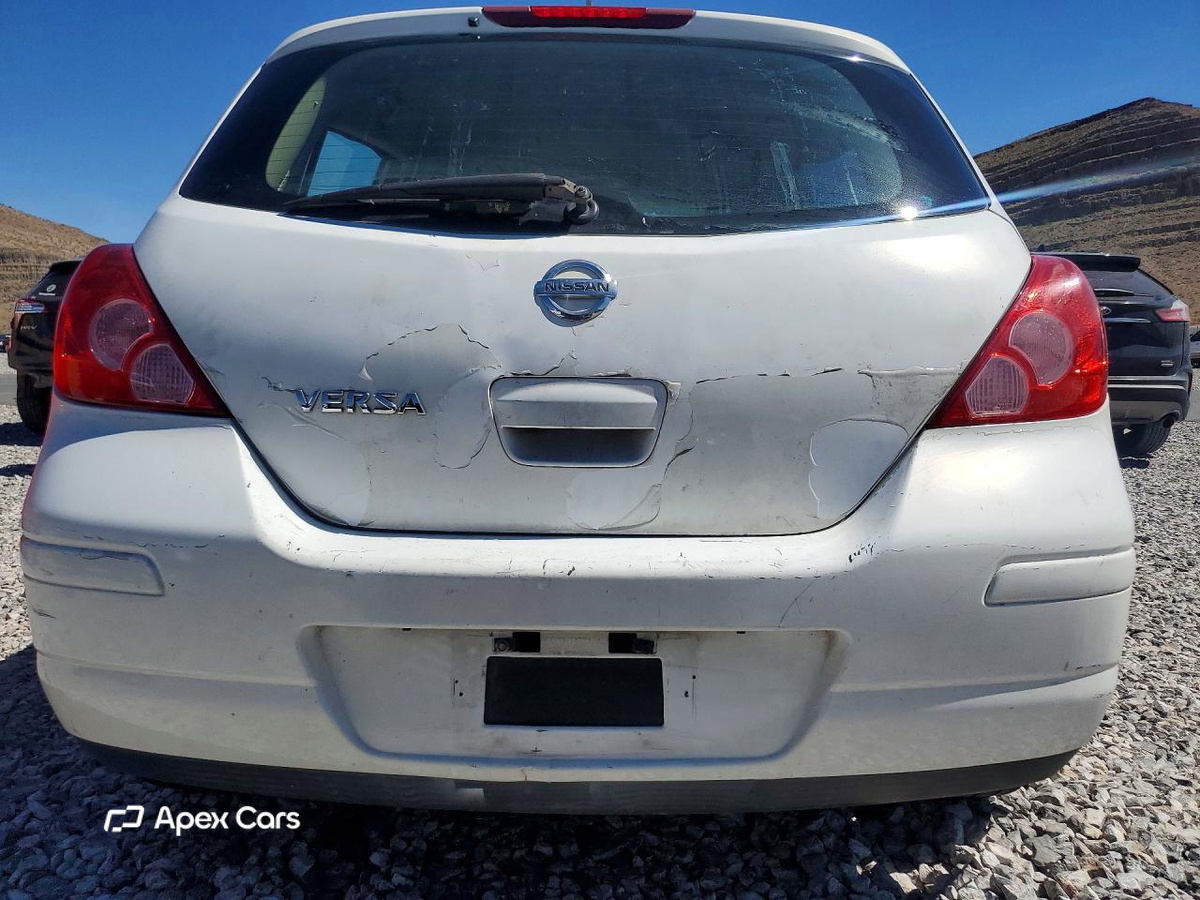 Nissan Versa 2012