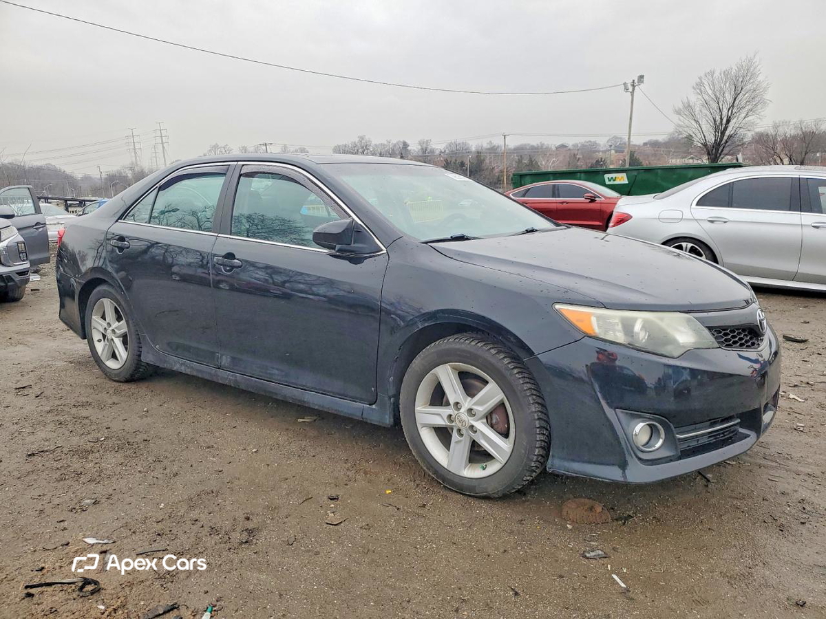 Toyota Camry 2012