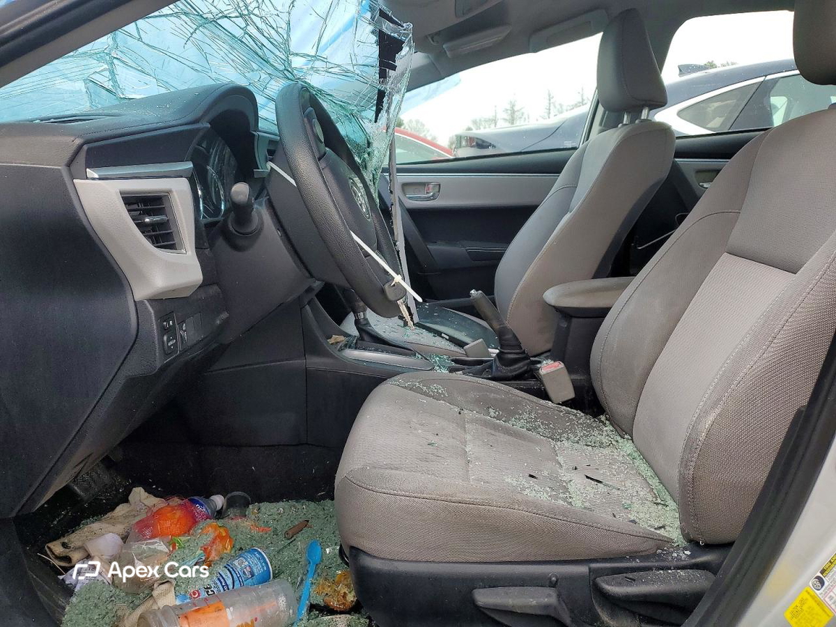 Toyota Corolla 2015