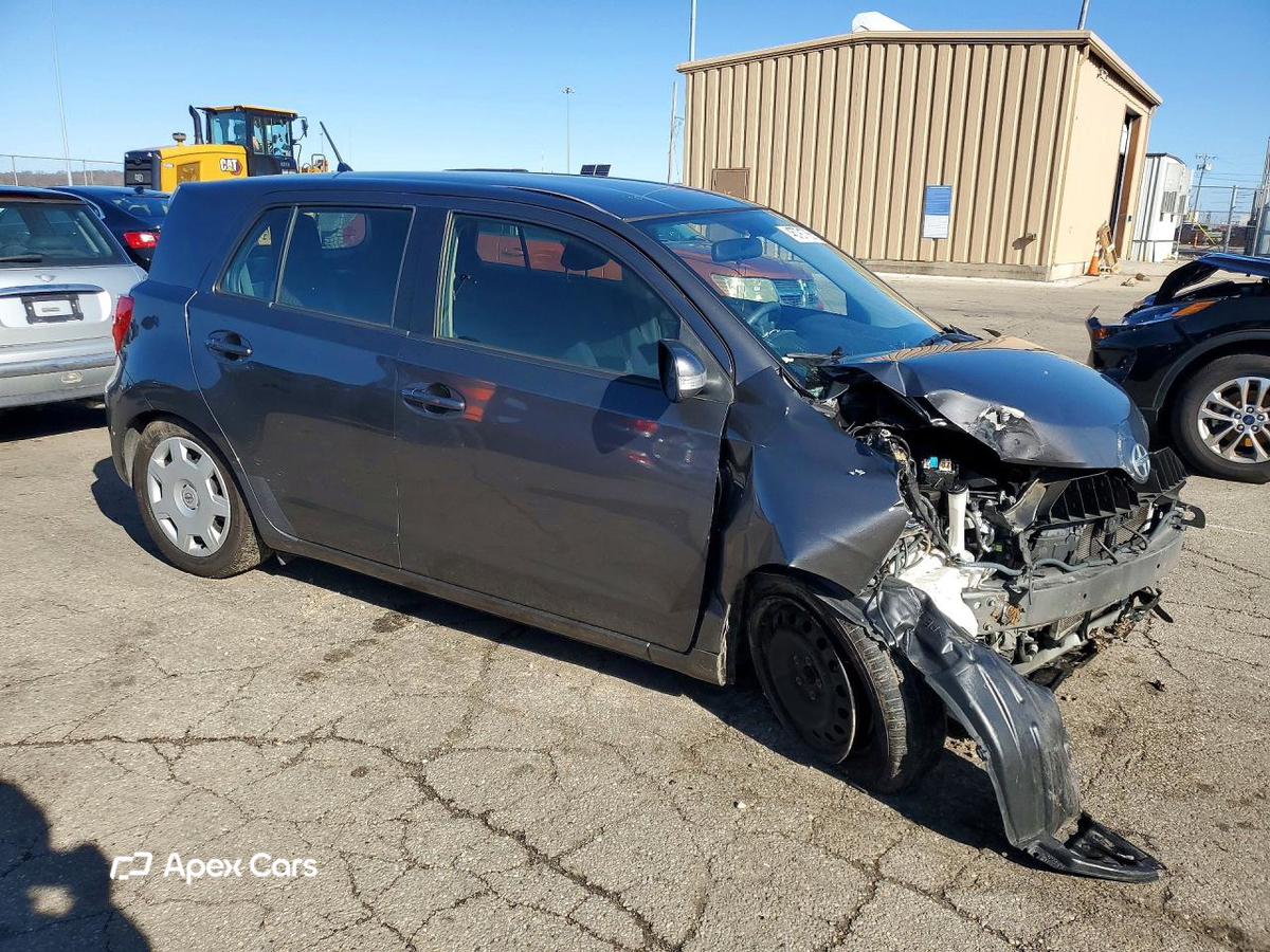 Scion xD 2012
