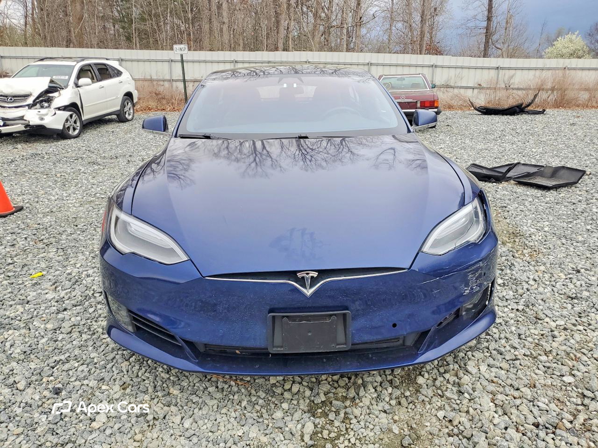 Tesla Model S 2016