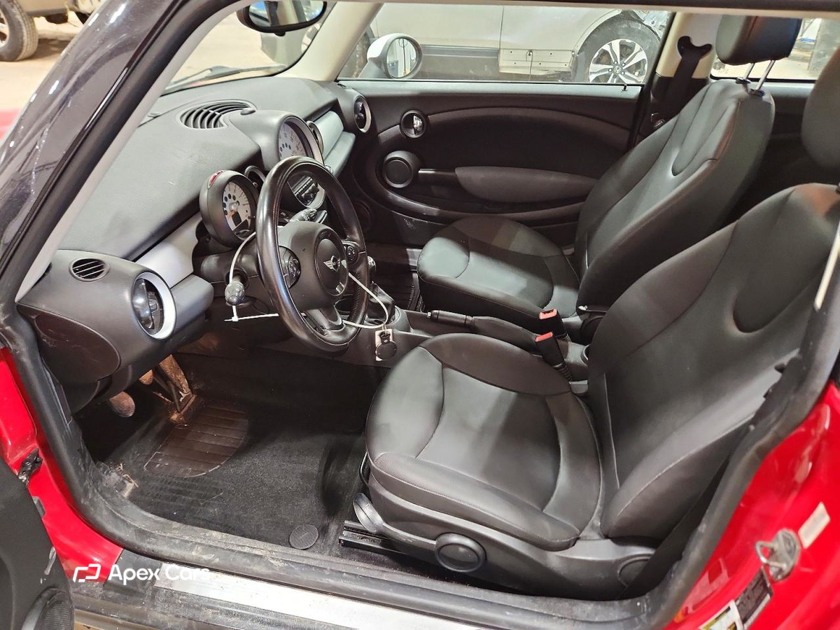MINI Cooper 2011
