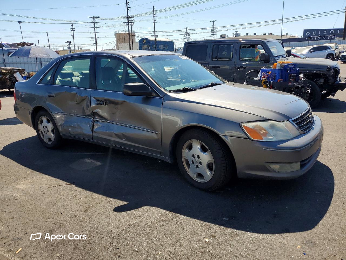 Toyota Avalon 2003