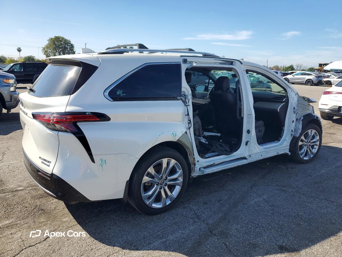 Toyota Sienna 2021