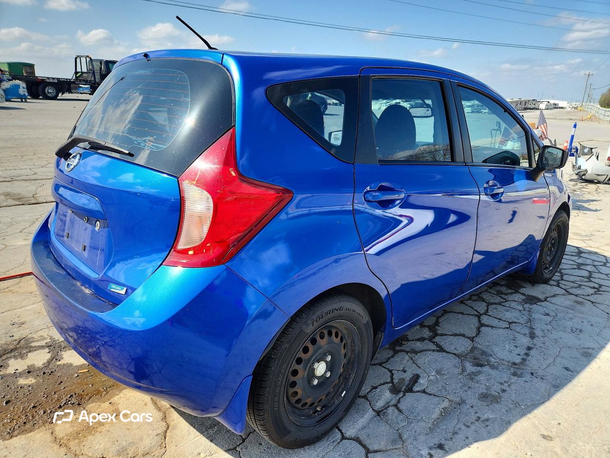 Nissan Versa 2016