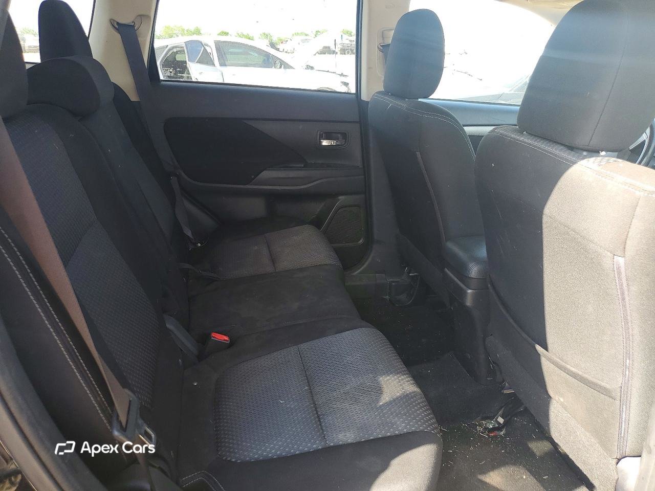 Mitsubishi Outlander 2016