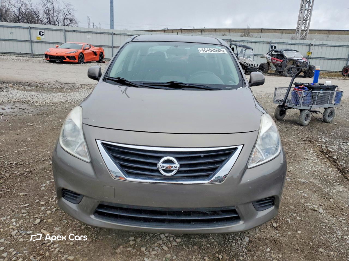 Nissan Versa 2014