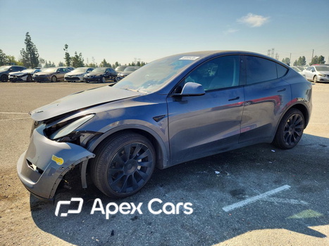 Tesla Model Y 2022 - Image 1 of 5