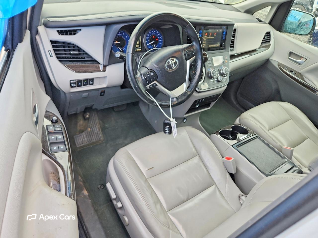 Toyota Sienna 2015