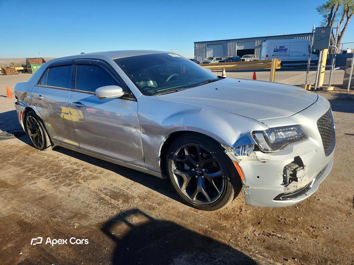 Chrysler 300 2023