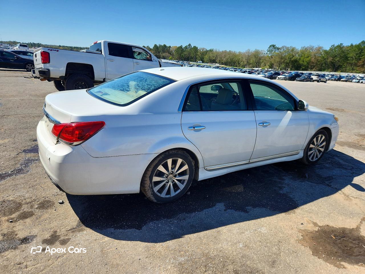 Toyota Avalon 2011