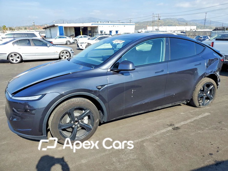 Tesla Model Y 2026 - Zdjęcie 1 z 13