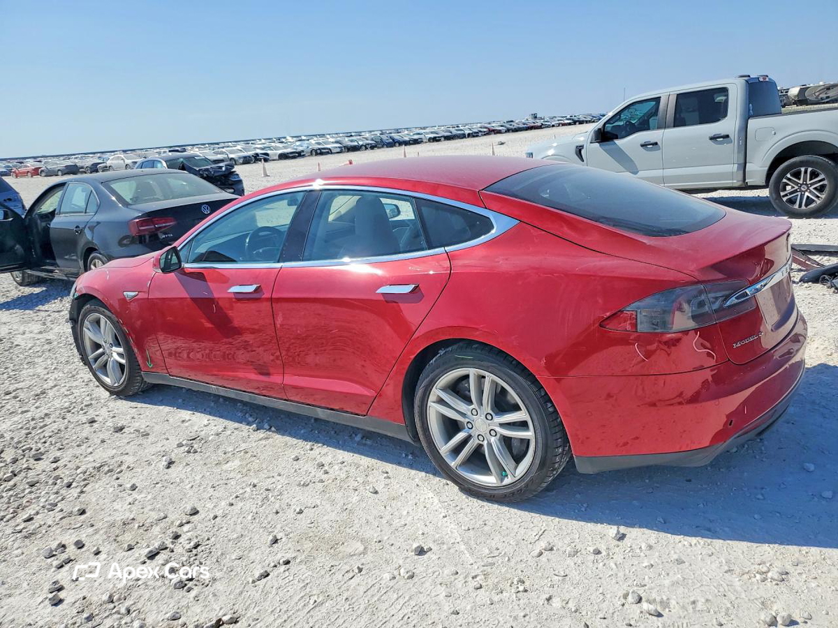 Tesla Model S 2016