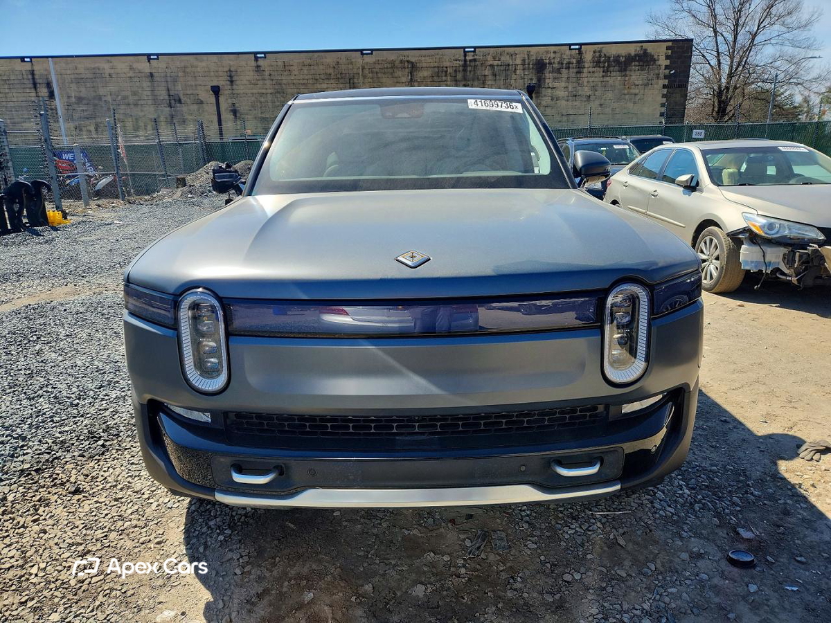 Rivian R1S 2024